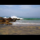 Der schwarze (Granit-)Sand macht einige Orte in Kerala zu denen mit der weltweit höchsten natürlichen Radioaktivität